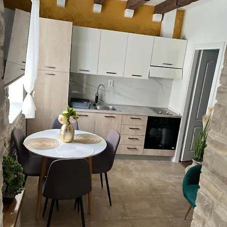 Apartment Dalmacija *